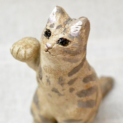 招き猫 オーブン陶芸 トラ猫 立ち姿・中腰スタイル ネコ・ねこ 縁起物