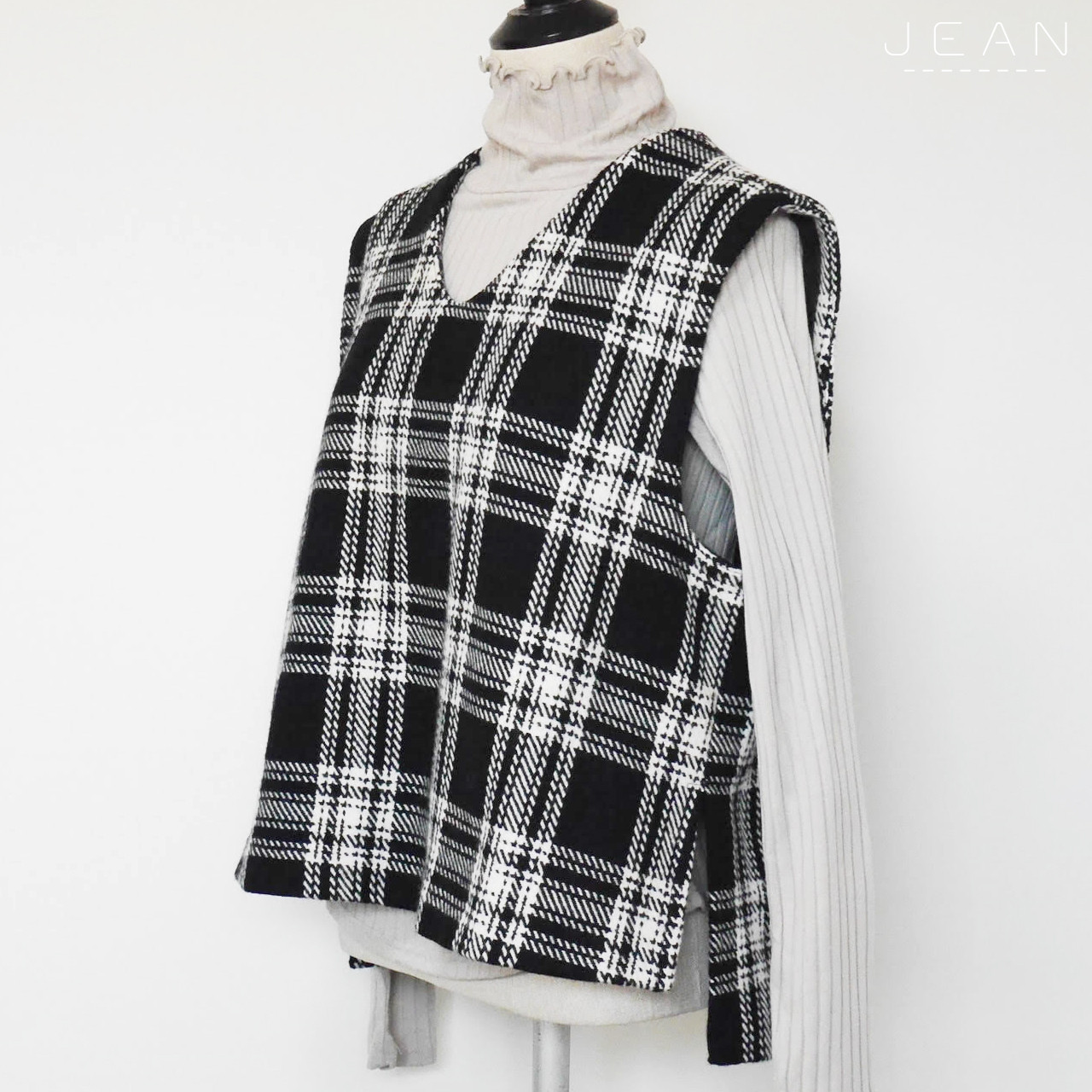 あったかウールの脇スリットベスト