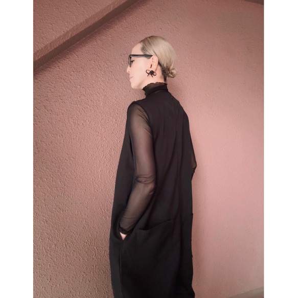 3色あり❤️M＆L❤️型崩れしにくい高収縮のメローシアートップス❤️大人モード❤️BLACK &IVORY＆BEIGE 4枚目の画像