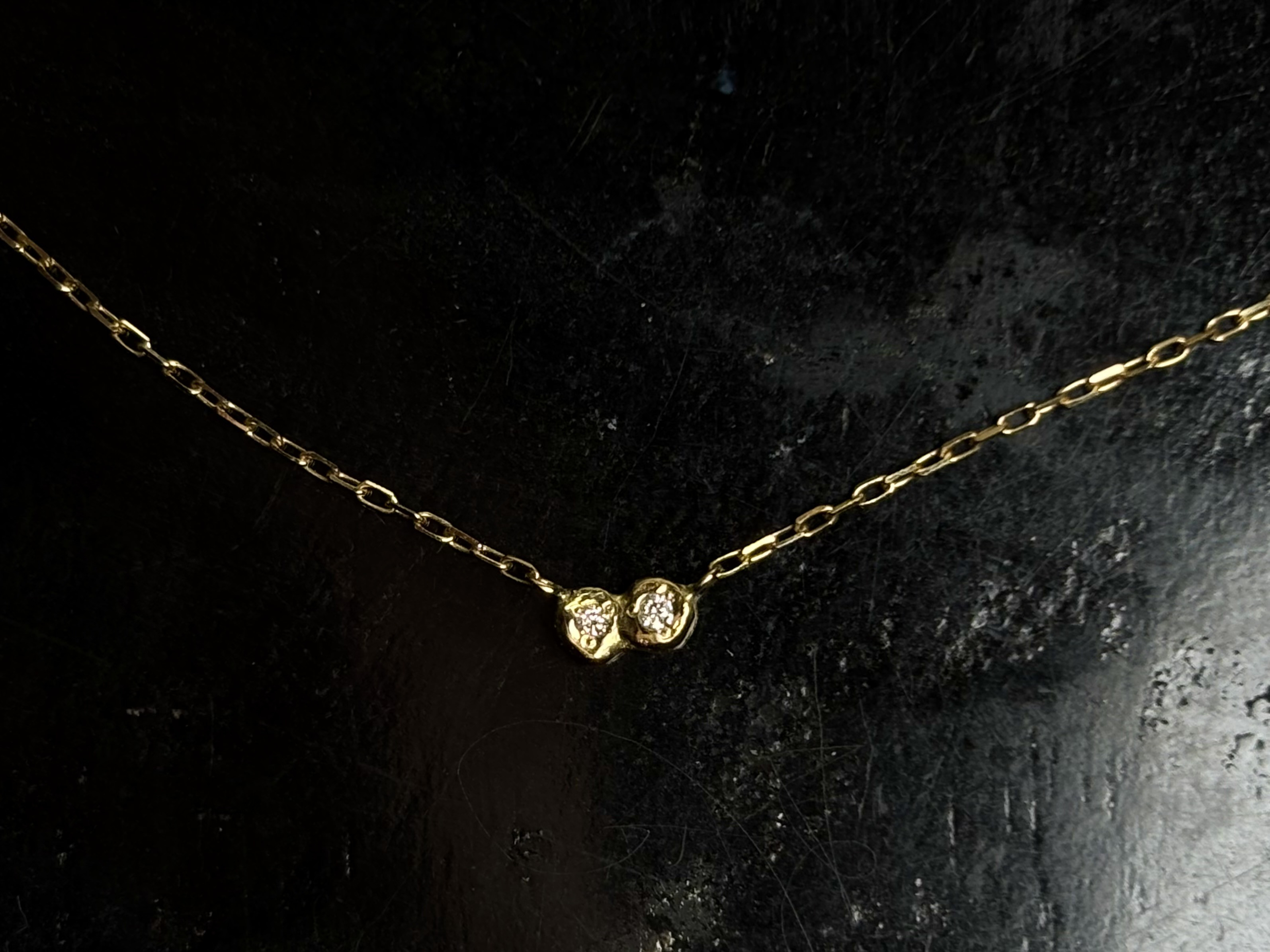 ◆K18◆ 2粒のメレダイヤのネックレス