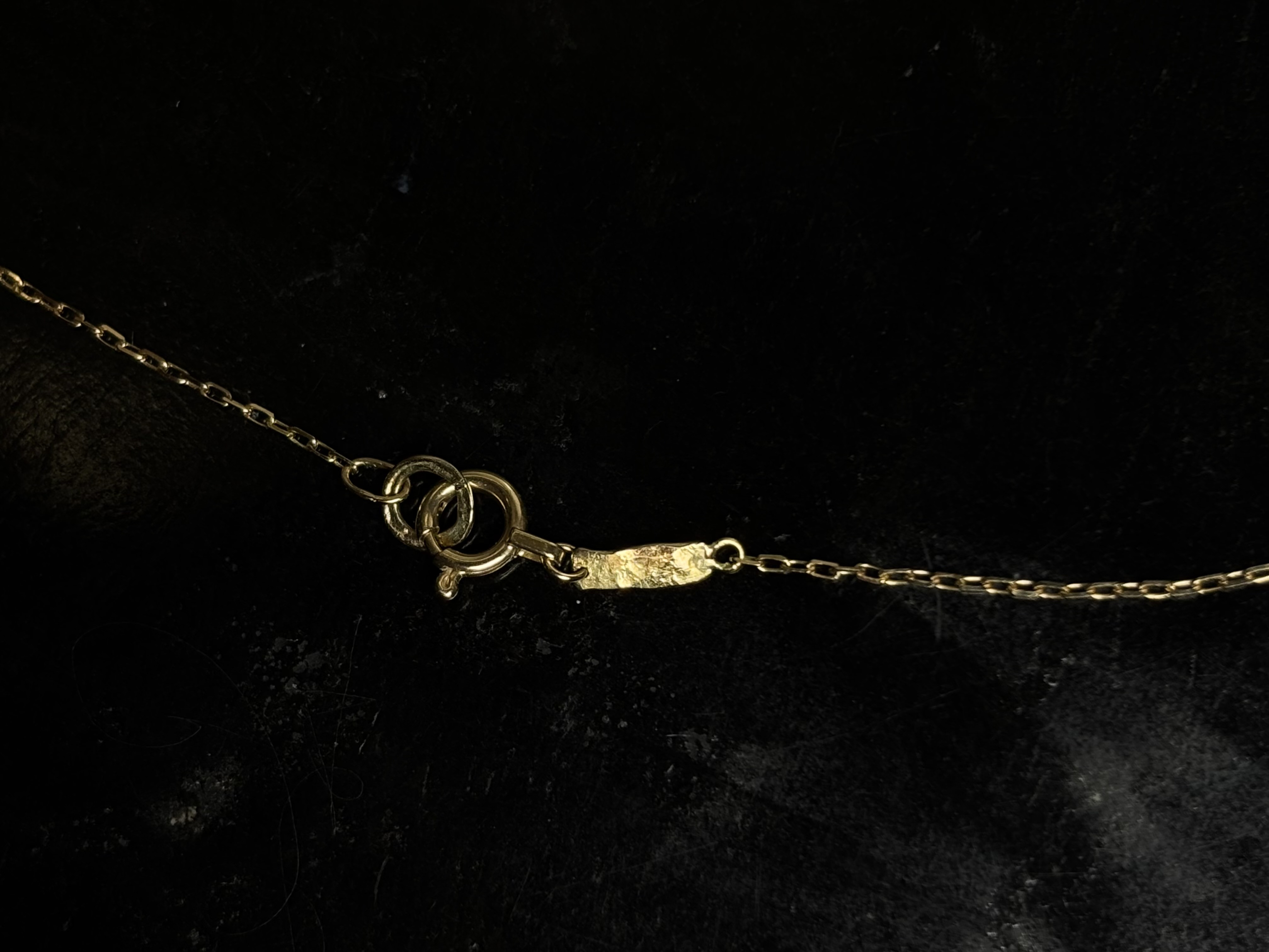 ◆K18◆ 2粒のメレダイヤのネックレス