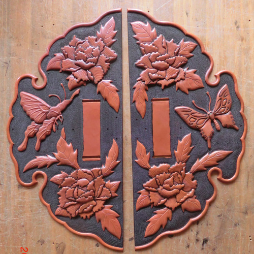 真鍮のモダン槌目四角トレー｜キートレイ・カギ・アクセサリー・ピアス