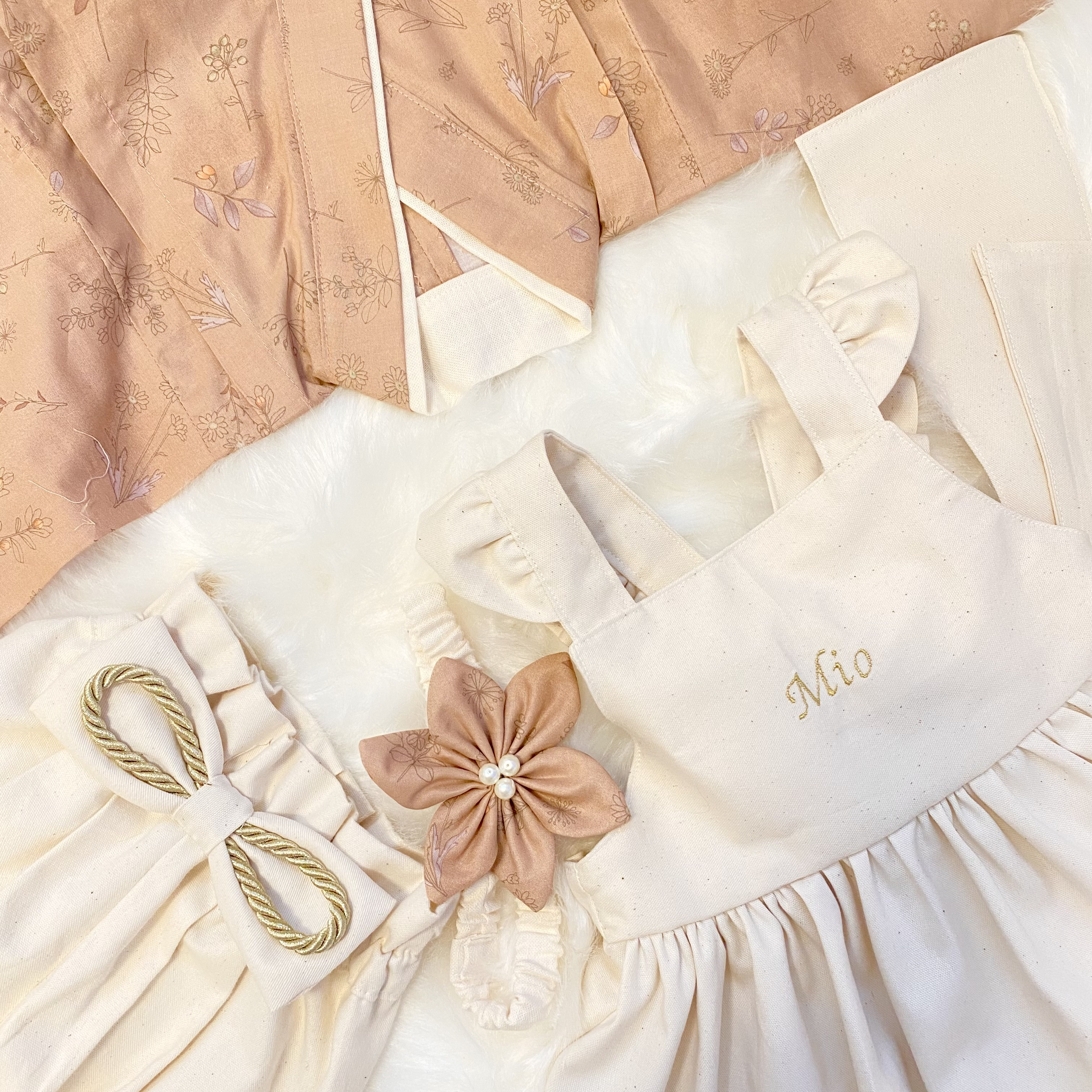 ✴︎natural flower✴︎袴の上からも着られる2wayエプロンドレス付きベビー袴3点セット ひなまつり　初節句