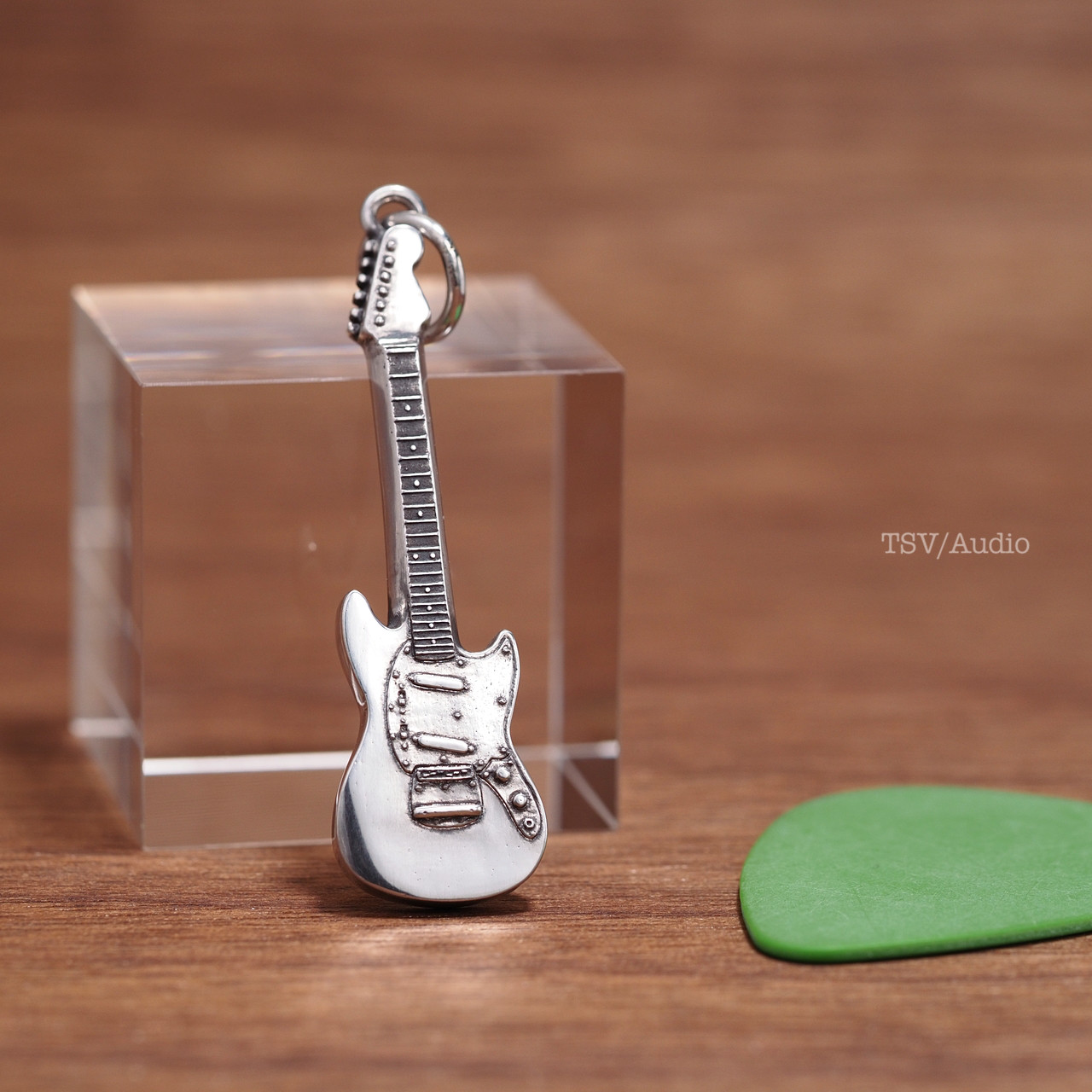 楽器アクセサリー ギターペンダント「ムスタング」