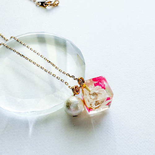 No.2061☆ハンドメイド☆花の楽園☆5cm☆フラワーレジンネックレス