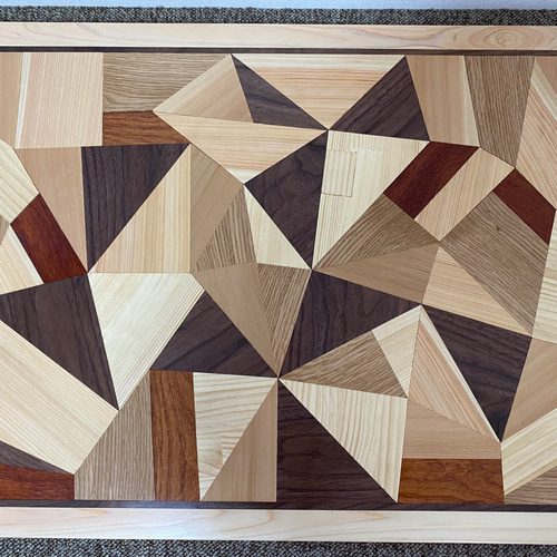 サイドテーブル寄木天板（ハンドメイド） DIY】これ使うの⁉「ある物」を使ってアンティーク調サイド