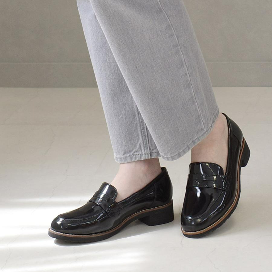 履くほど馴染み、味わい増す本革ローファー　ステッチ使いが印象的なクラシカルデザイン / PO5770