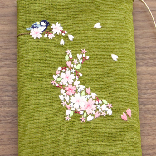 ブックカバー 桜うさぎ 手刺繍 ブックカバー Himirolis 通販