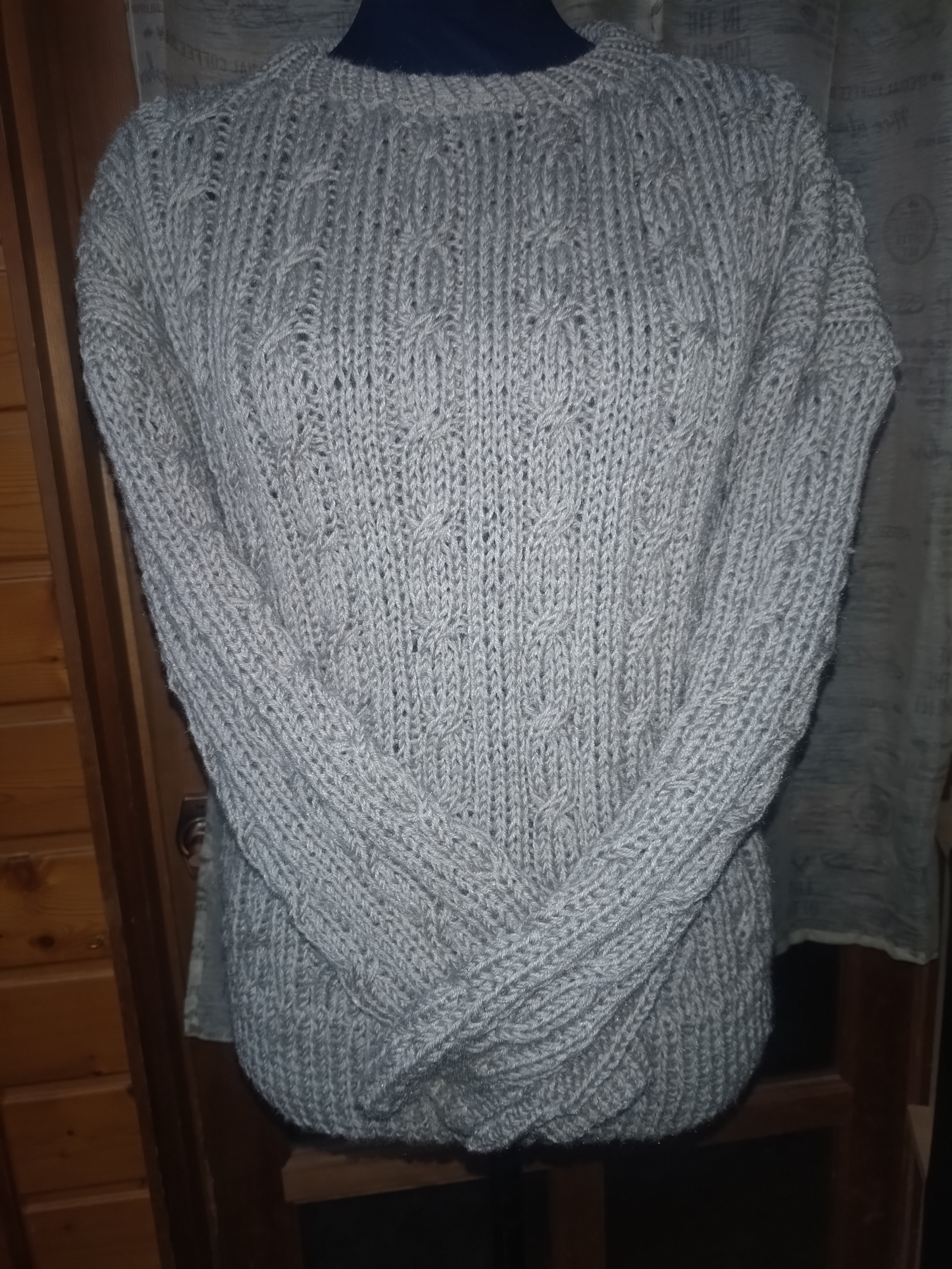 めちゃくちゃ暖か♡手編みのデザインセーター