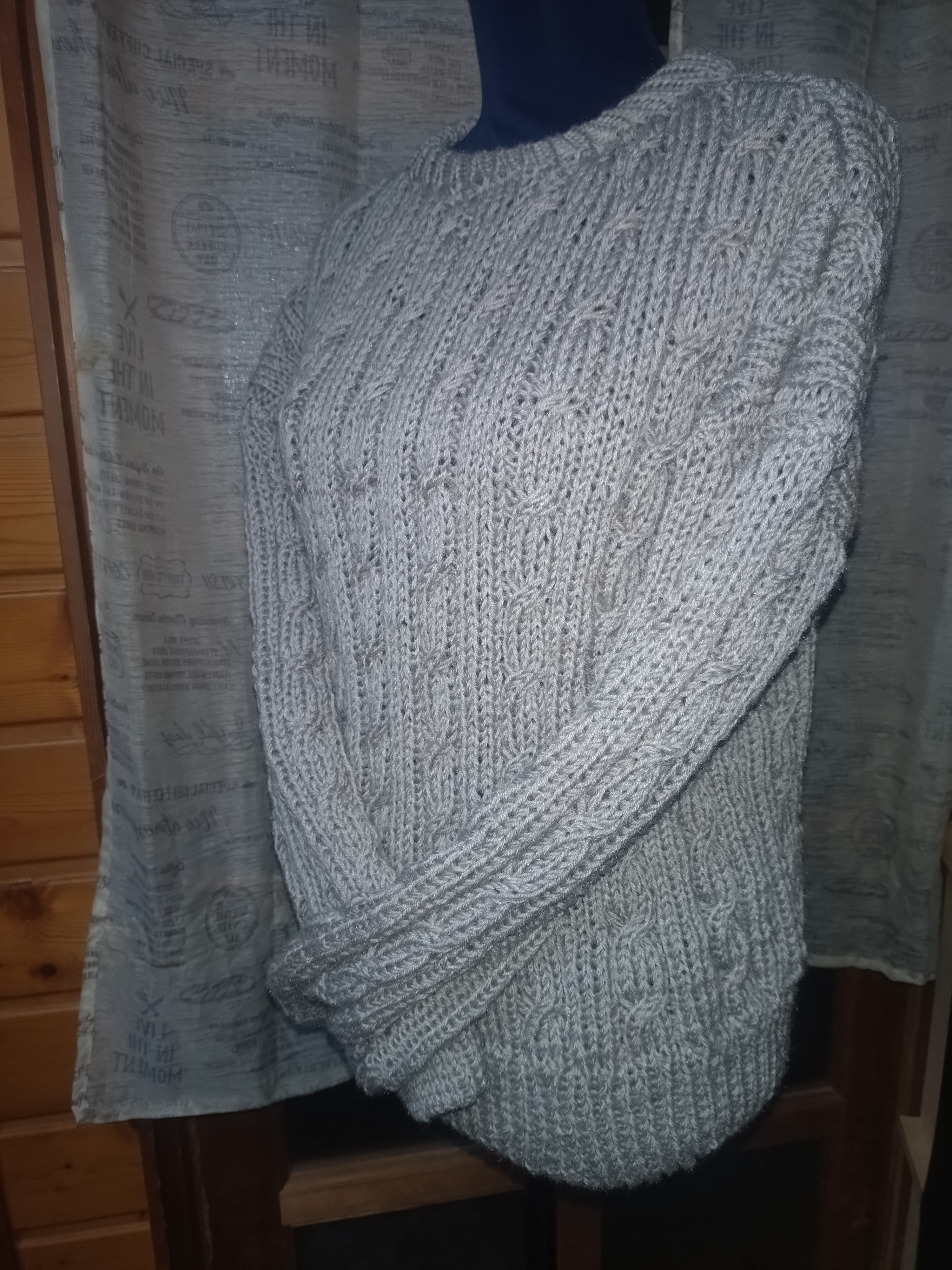 めちゃくちゃ暖か♡手編みのデザインセーター