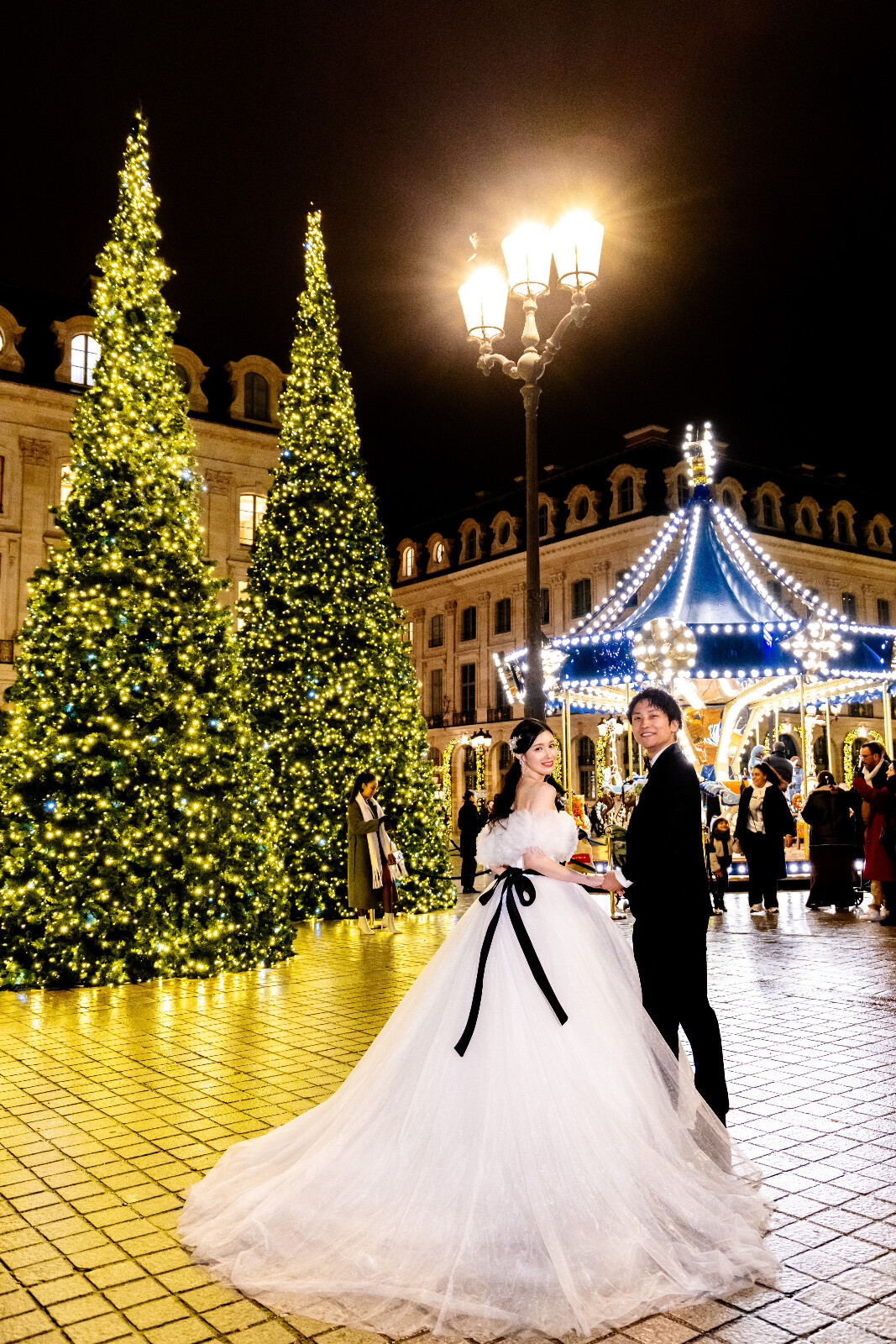 実例写真！ウエディングドレス 取り外しオフショルダー サッシュベルト オフホワイト Aライン 可愛い 花嫁