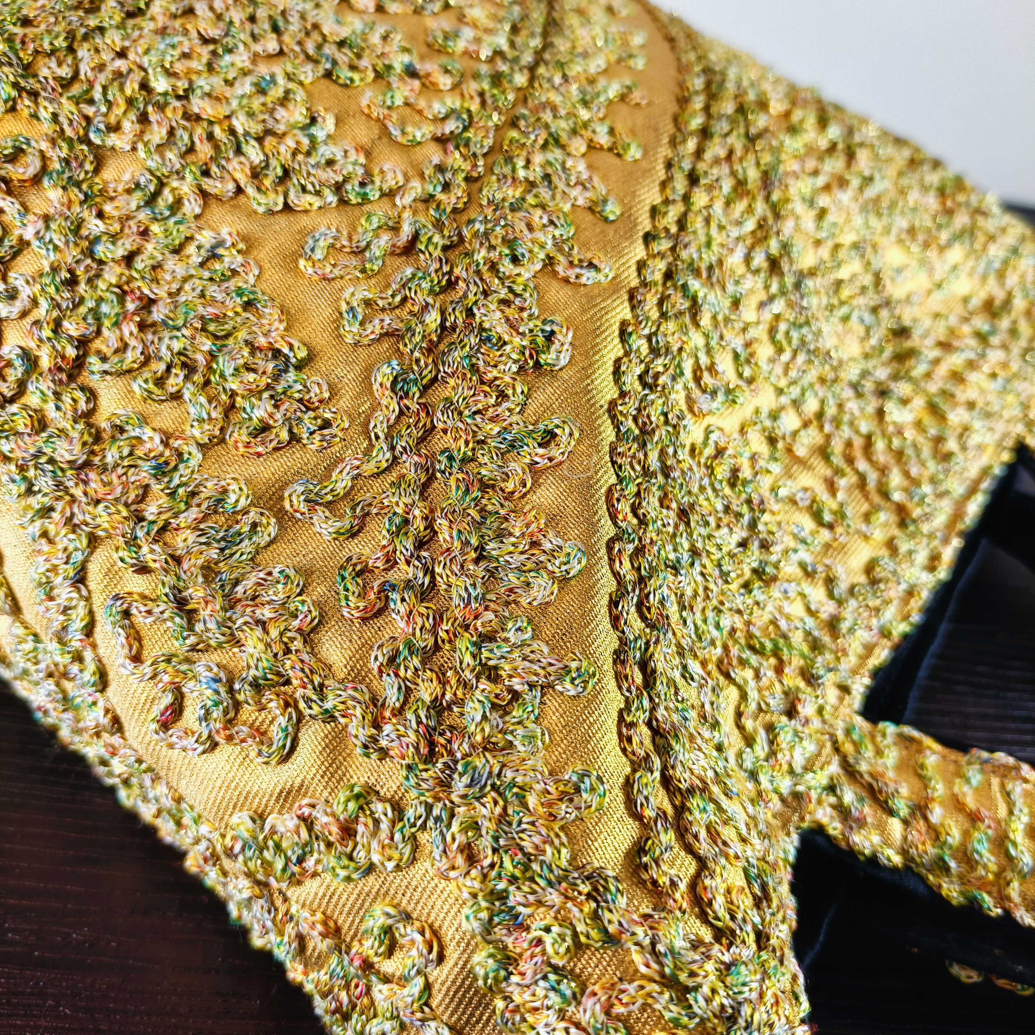 65 超レア!! 無月 刺繍 パーティバッグ 正絹 帯バッグ 着物 リメイク 日本製