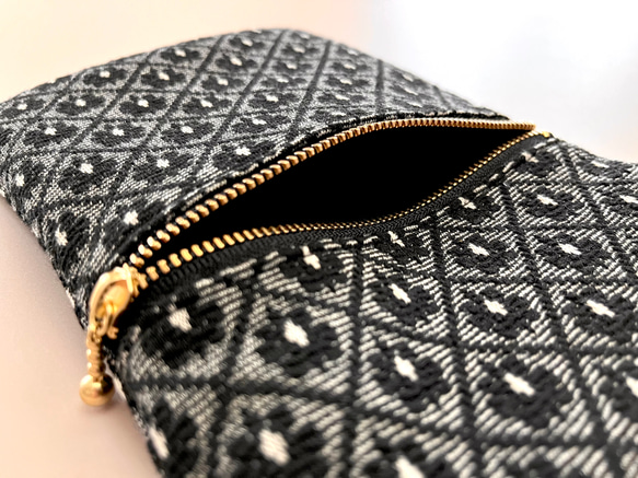 トレリスデイジーのポシェット　ジャガード生地　スマホポシェット　スマホポーチ　スマホショルダー 8枚目の画像