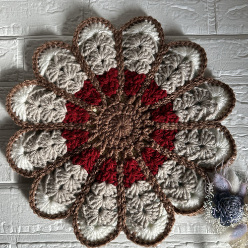手編みの座布団☆ハンドメイド かぎ針編み お花 お花の座布団 
