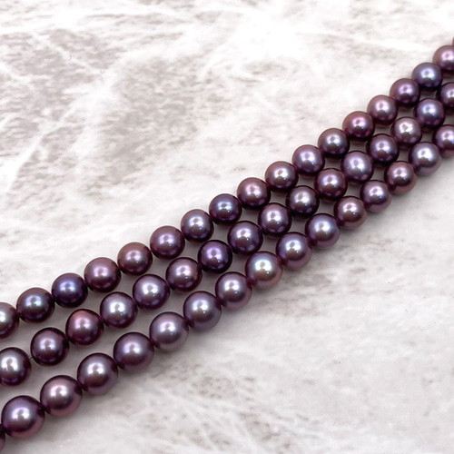 有核ラウンド＆有核バロック本真珠のナチュラルネックレス ケース付き