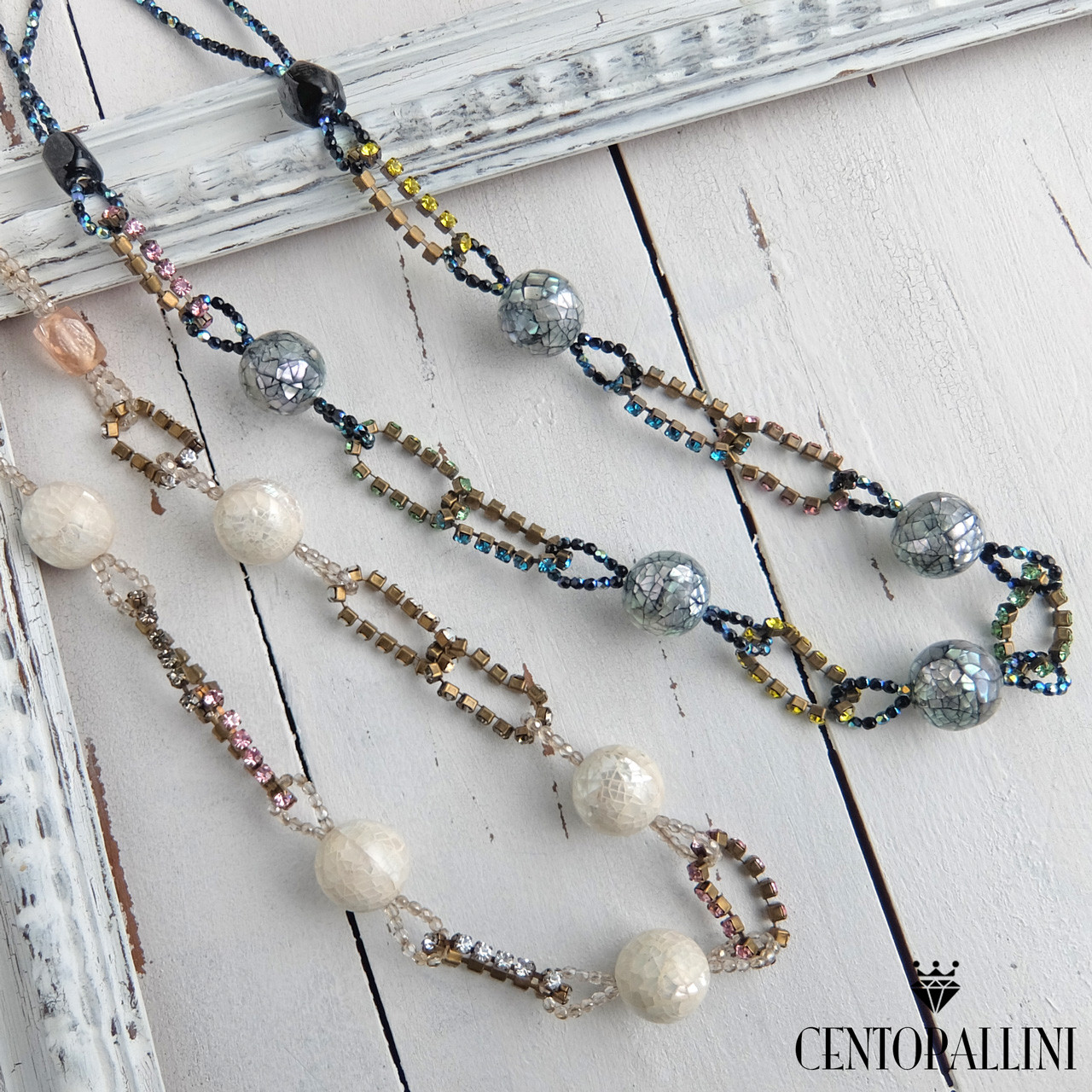 モザイク シェルボール（淡水真珠貝）とラインストーンチェーンリングのロングネックレス