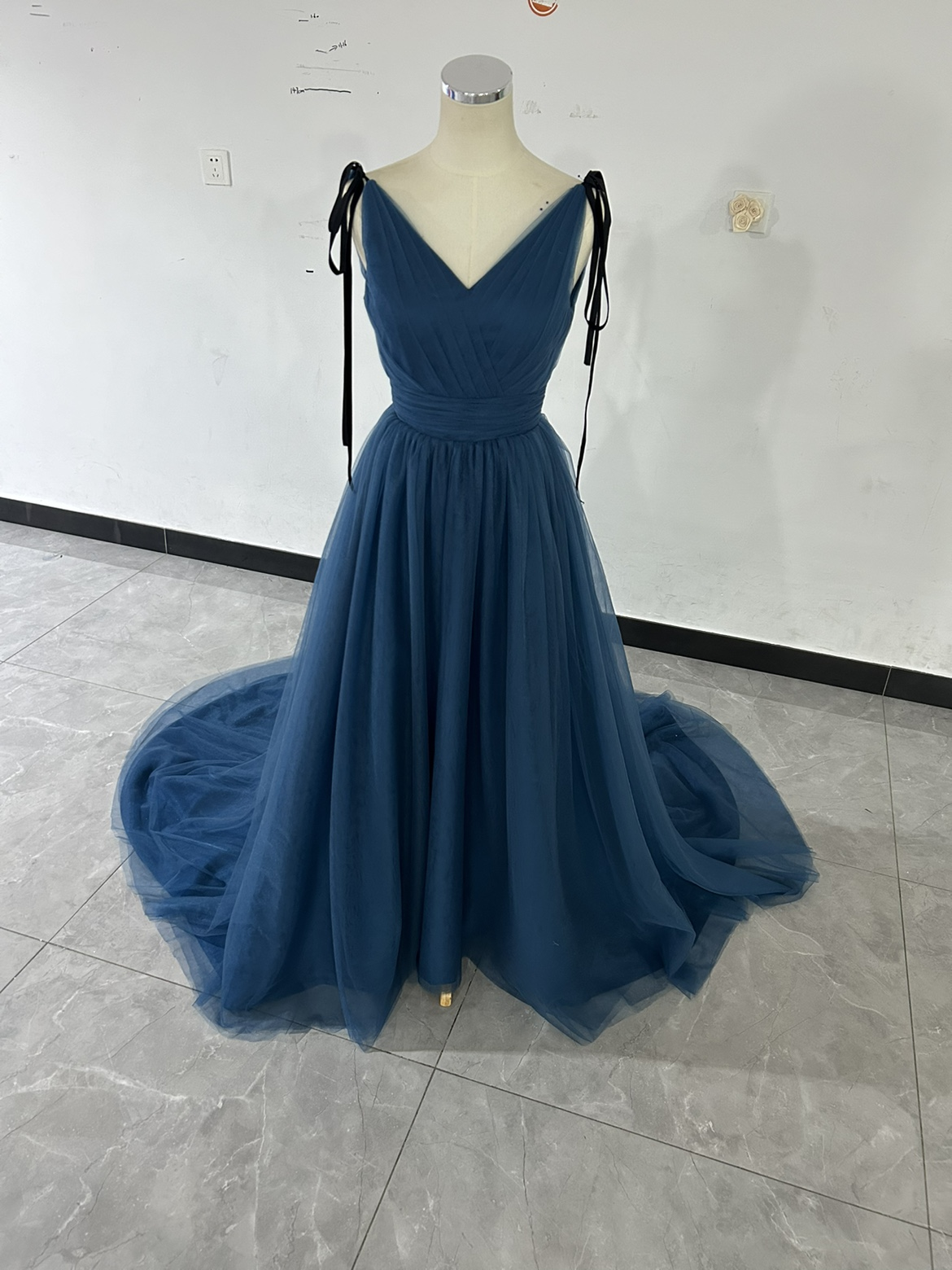 キャミソール ネイビー パーティードレス Vネック ソフトチュール 編み上げ 2次会/合コン