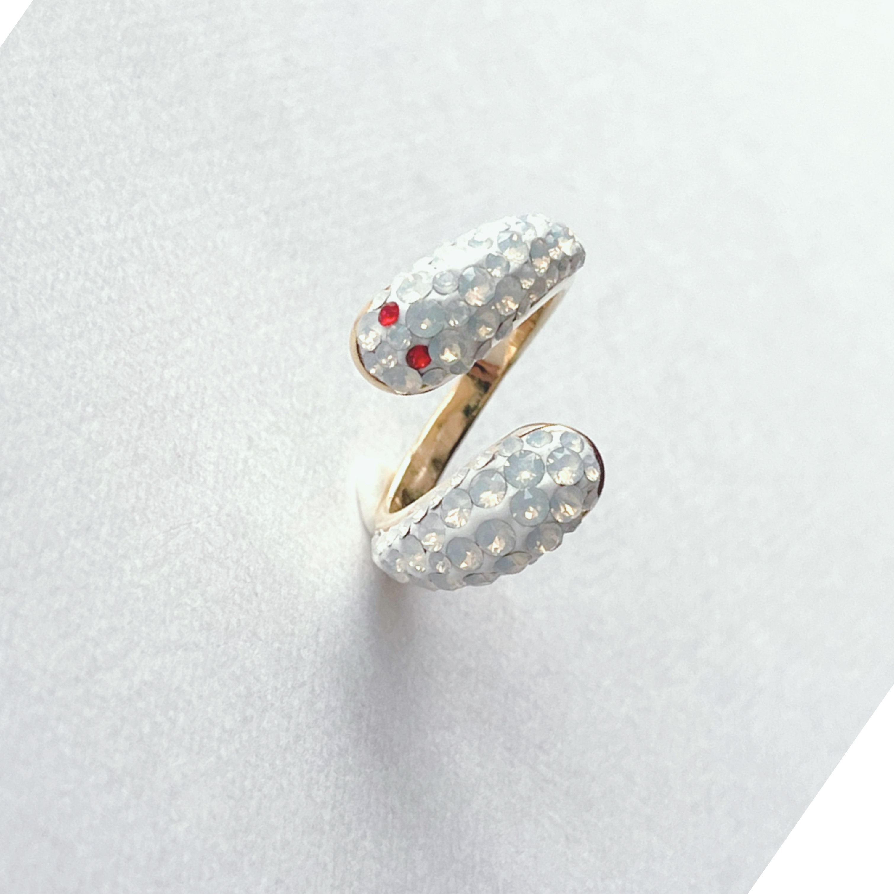 白蛇リング　ゴールド　フリーサイズ　運気アップ　弁財天のおつかい　お守りアクセサリー