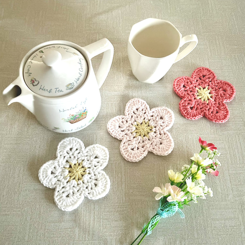 梅の花 手編み ドイリー コースター 茶托 ガーランド アップリケ 3枚