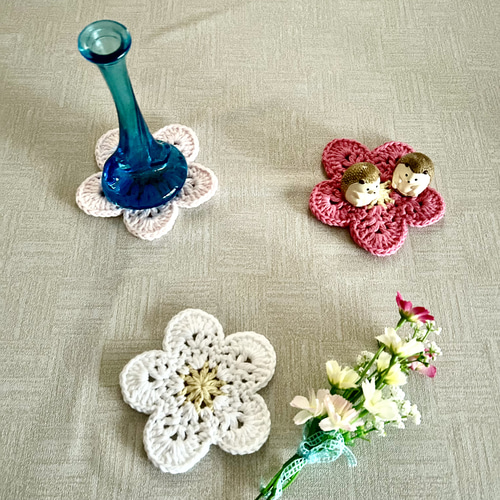 梅の花 手編み ドイリー コースター 茶托 ガーランド アップリケ 3枚