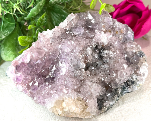 カコクセナイト内包 カルサイト共生 アメジスト クラスター 原石 蛍光