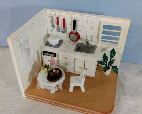 茶*ら様 My kitchen my garden　〜ハンドメイドミニチュア〜 Miniature Dollhouse Kit | ROSE GARDEN TEA HOUSE - CUTE ROOM
