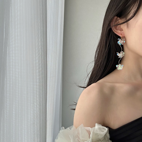 クリア フラワー オーロラ 花びら 透明 ピアス イヤリング ゴールド