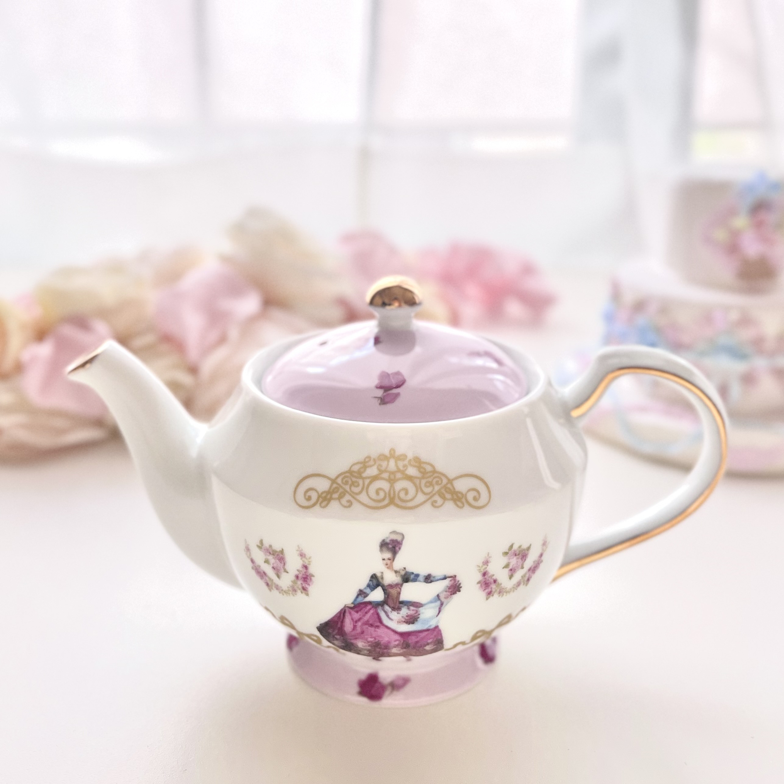 ラスト1】マリーアントワネットのかわいいピンクのティーポット 陶器