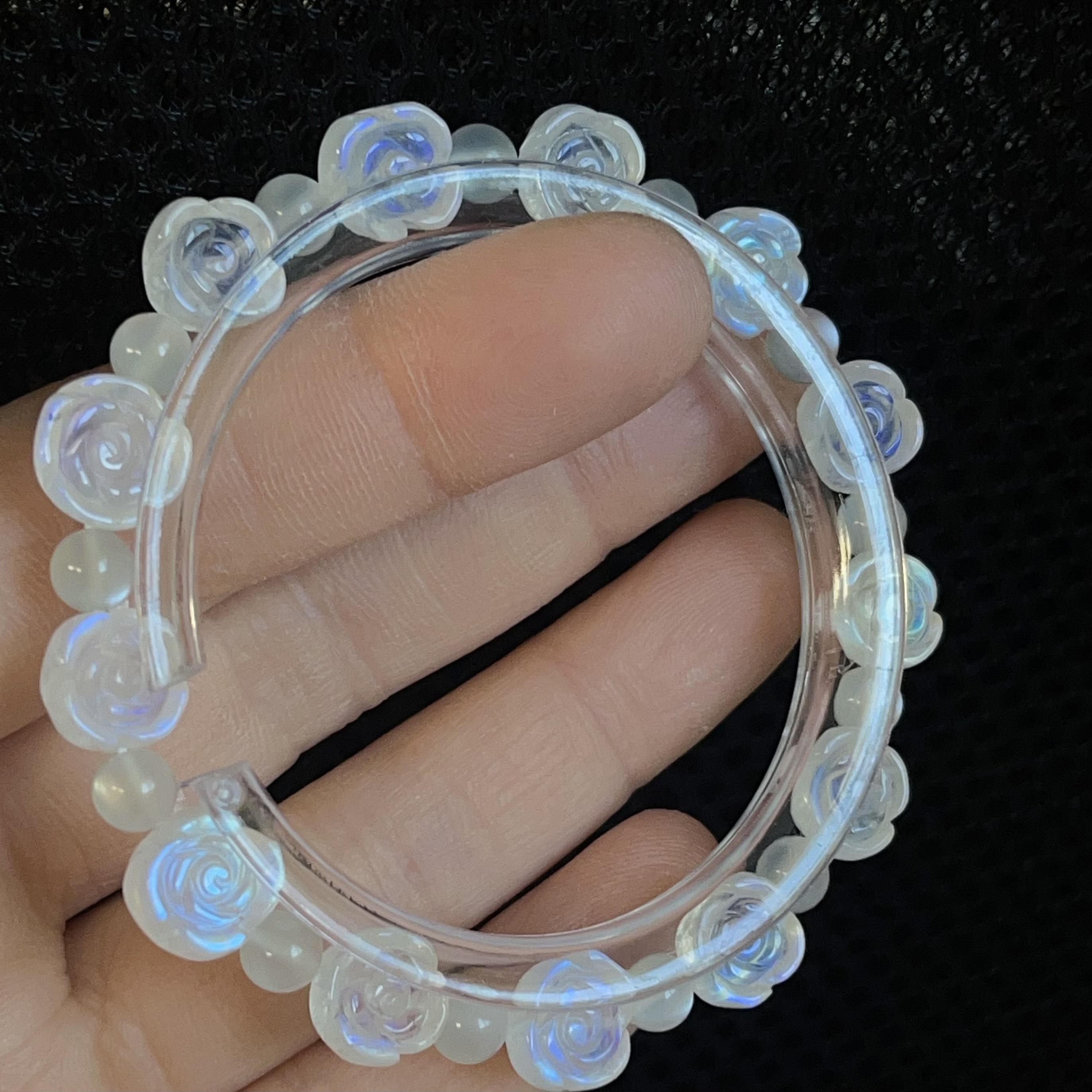 天然無処理　レインボームーンストーン 可愛いバラ　ブレスレット No101