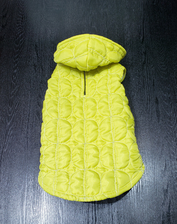 犬服♪フード付き防寒着(着脱簡単！首元と両脇でマジックテープ止め)(小型犬ML) 2枚目の画像