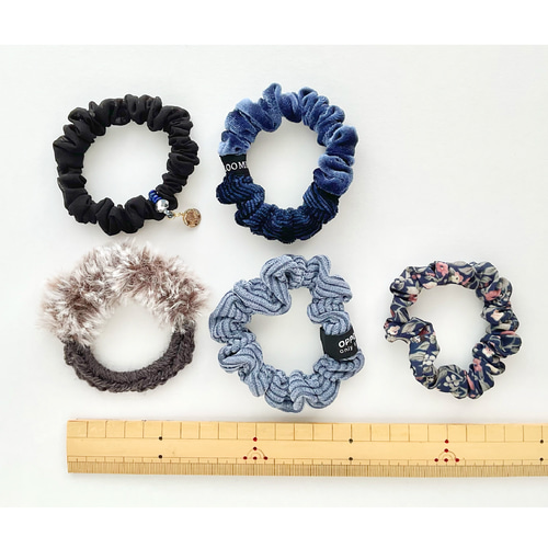 重ねて付けても単体でも♪ 大人かわいい 細シュシュセット ネイビー