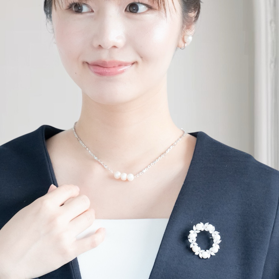 ◇送料無料◇三粒　淡水パール　ネックレス　ピアス／イヤリング　セット　フォーマル　オケージョン