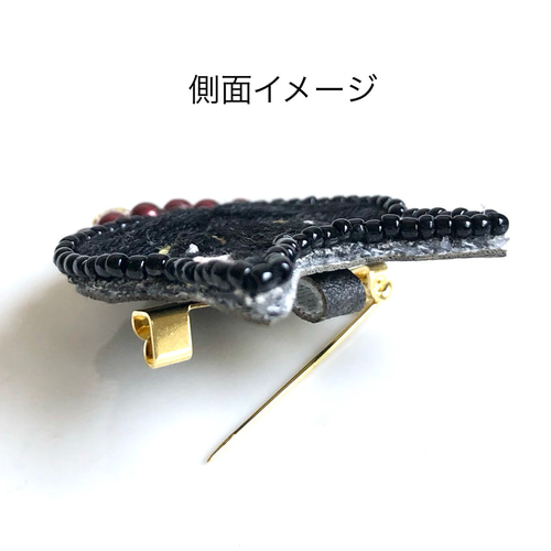 黒猫】手刺繍ブローチ 2way仕様(バッグチャームオプションあり) 愛猫と
