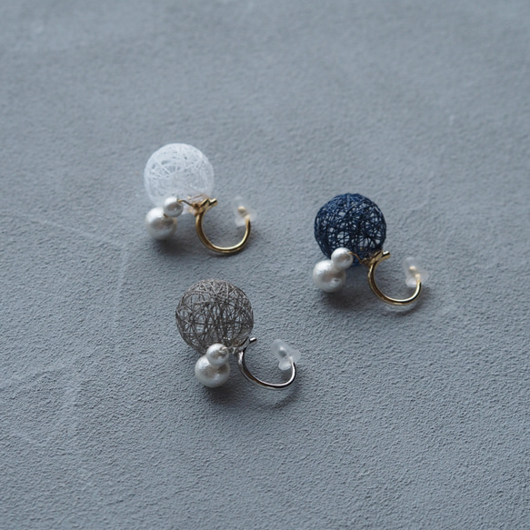 1粒糸玉とパールのイヤーカフ〈片耳用〉 13枚目の画像