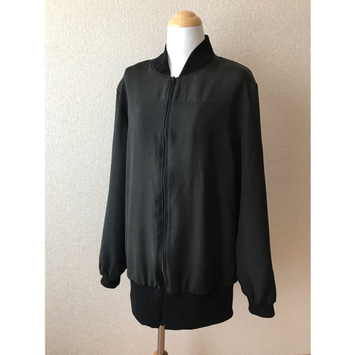 101 ☆黒留袖☆着物リメイク ☆メンズM☆ブルゾン☆スカジャン