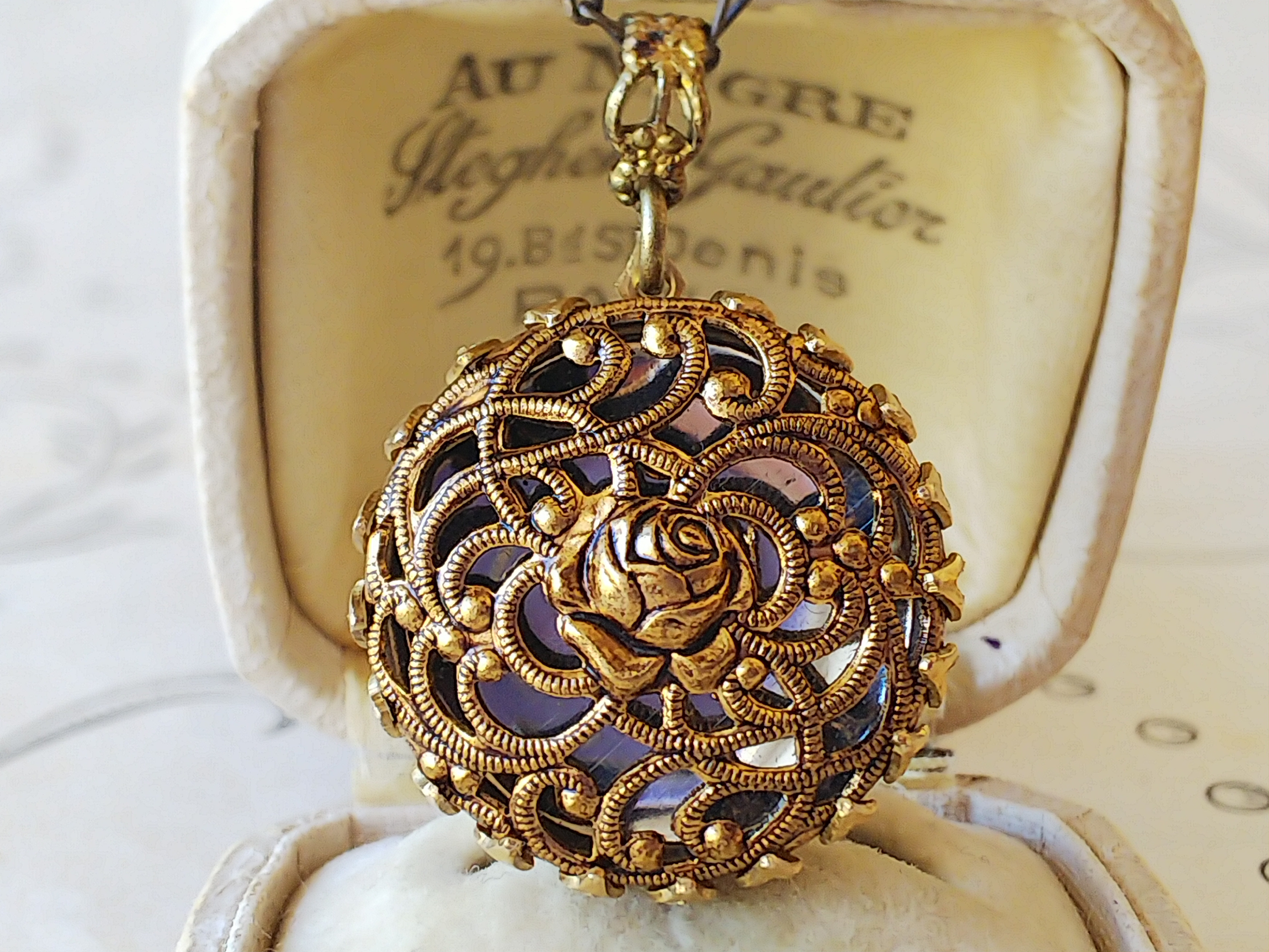 ヴィンテージ　美しいフィリグリー薔薇／Mirror　クラシカルネックレス