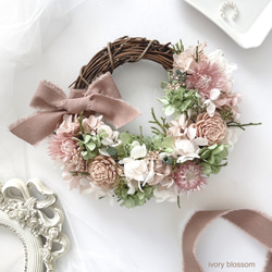 今からクリスマスまで飾れる！ホワイトドライフラワーリース・コットン