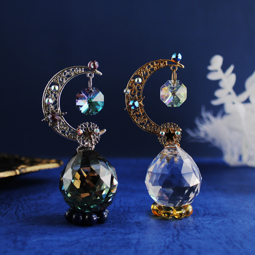 置き型✴︎省スペースに飾れる♪星読みの三日月サンキャッチャー［受注