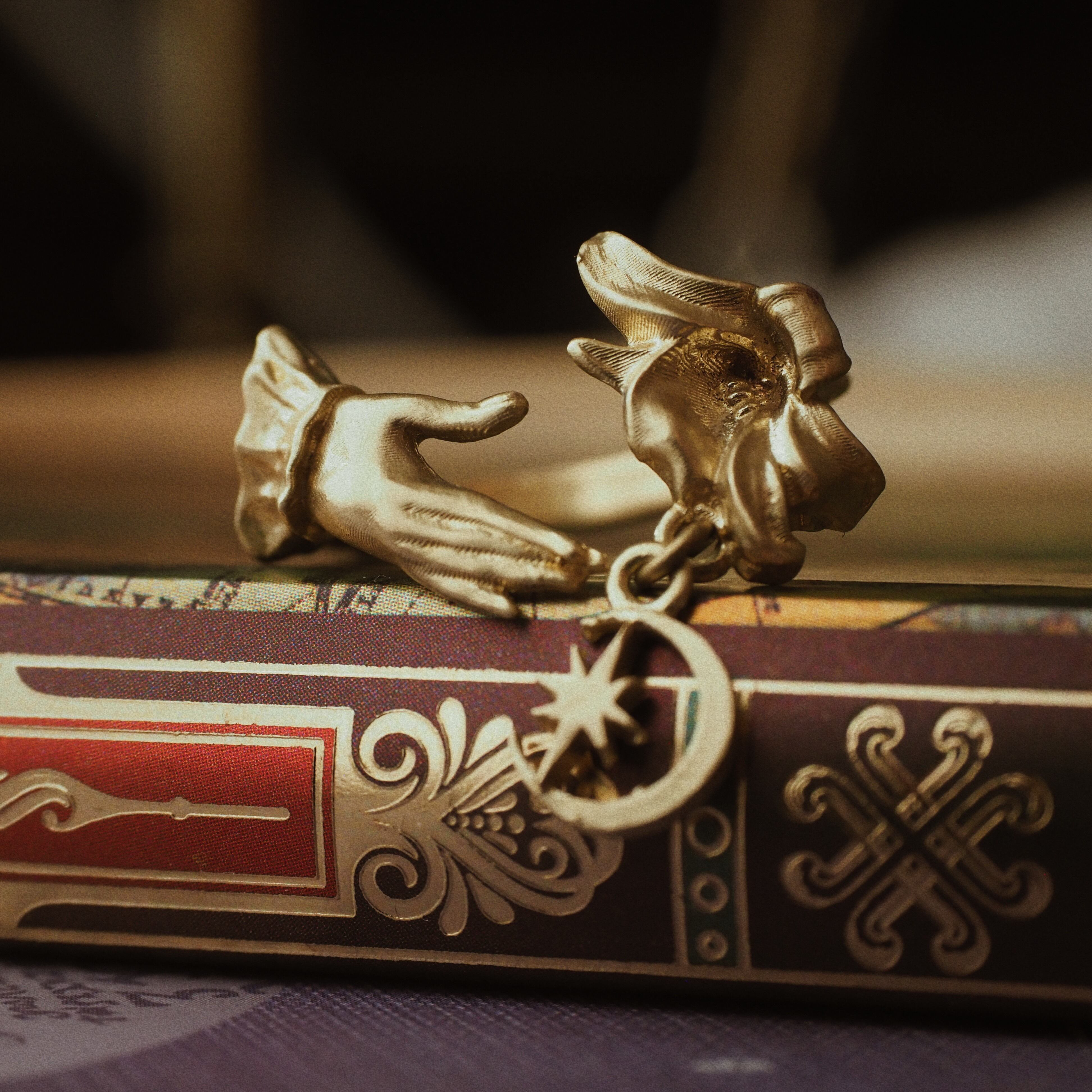 白百合のリング　真鍮