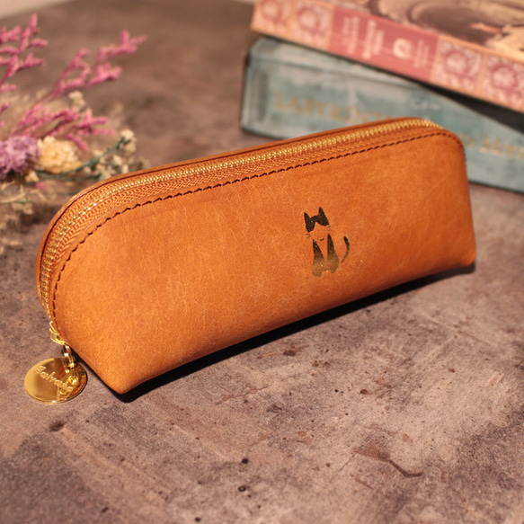 【チャーム付き】ふっくら本革ペンケース　箔押しネコ　箔押しパンダ　ブラウン　ダークブラウン　イタリアンレザー　革　筆箱 6枚目の画像