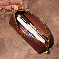 【チャーム付き】ふっくら本革ペンケース　箔押しネコ　箔押しパンダ　ブラウン　ダークブラウン　イタリアンレザー　革　筆箱 7枚目の画像