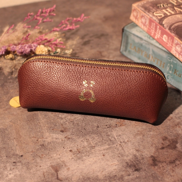 【チャーム付き】ふっくら本革ペンケース　箔押しネコ　箔押しパンダ　ブラウン　ダークブラウン　イタリアンレザー　革　筆箱 10枚目の画像