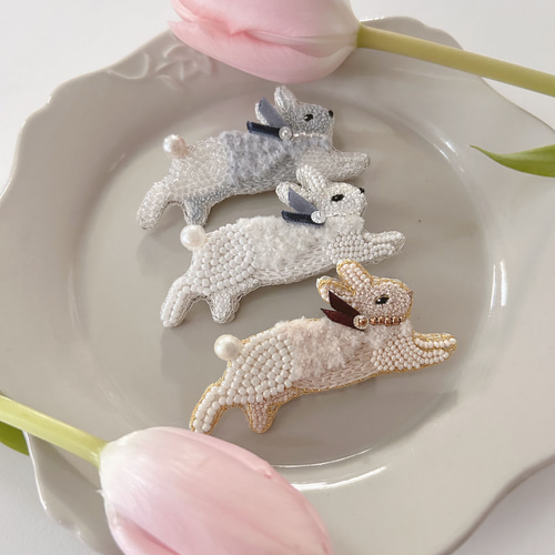 うさこさまorder page ビーズ刺繍ブローチ うさこさま order