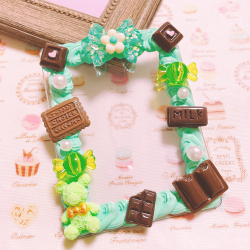 小物ケース 中 ホイップデコ くまチョコ 薔薇模様のクマちゃんとチョコのホイップデコ トレカケース テディベア