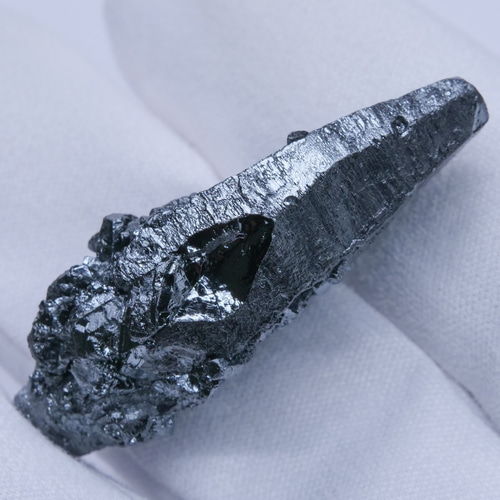 希少【鉱物 標本 赤鉄鉱 結晶 原石】イラン Hormuz Island コランダム