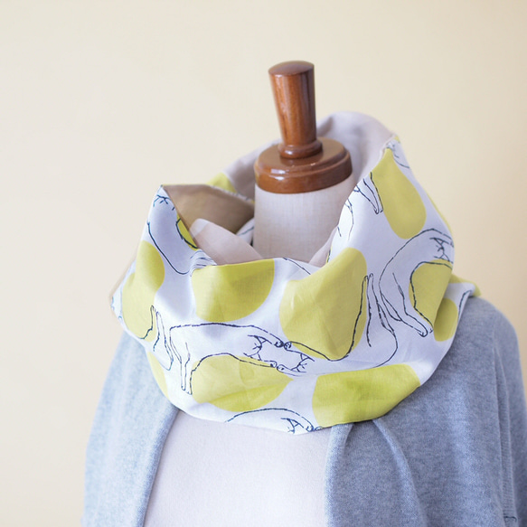 のび猫スヌード・猫×ドット・リネンスヌード　リバーシブルで使えます！ 1枚目の画像