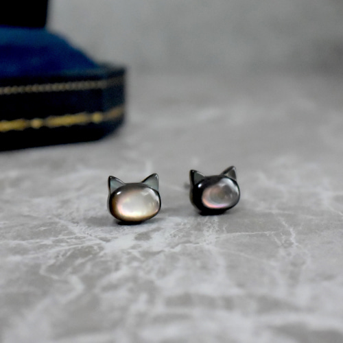 Silver925 ブラックシェルの猫ピアス ピアス（スタッド・一粒） Spica