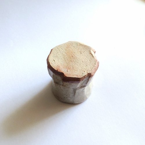 おちょこ 美濃焼のぐい呑み 面取り白志野ぐい呑み 日本酒が美味しい