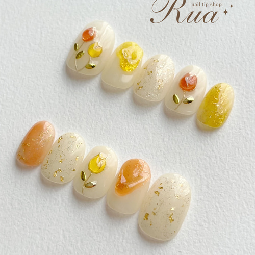 ☆A-437☆ネイルチップ 黄色のチューリップのニュアンスネイル（セミ  