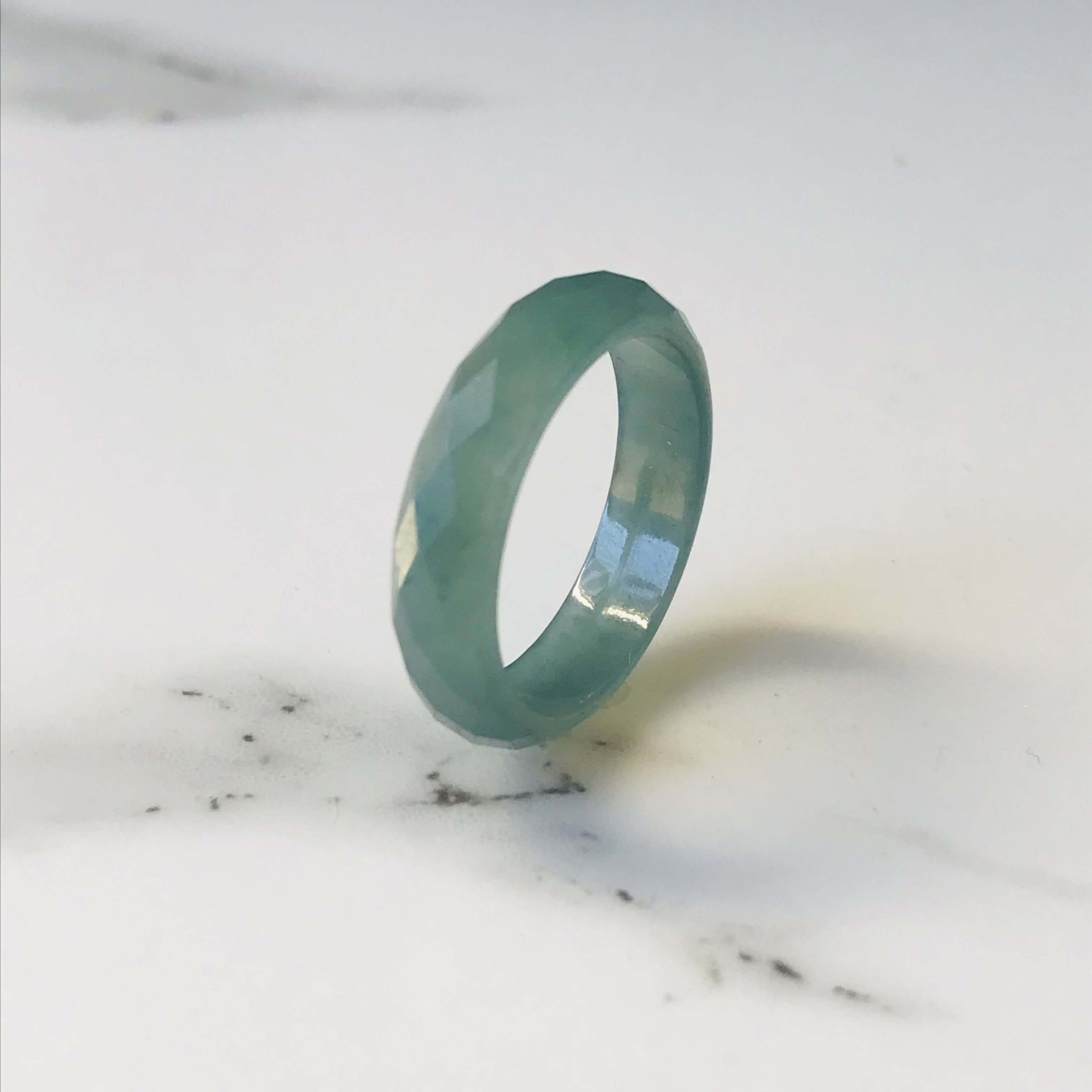 [R60-003］ ジェイド　JADE ヒスイ　本翡翠　くりぬきリング　13号　天然石　グアテマラ産　指輪　　ファセット